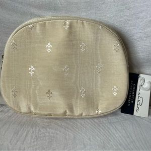 Oscar de la‎ Renta. Cosmetic Accessories Women’s